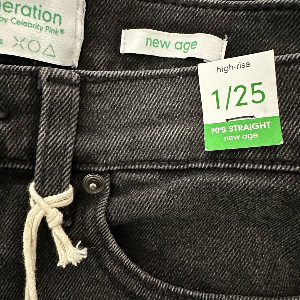 NWT! REGENERATION 90’s JEANS - Picture 5 of 6